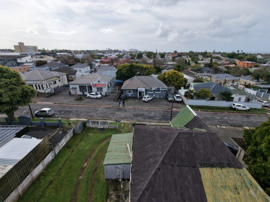 6 Bedroom Property for Sale in Vincent Eastern Cape